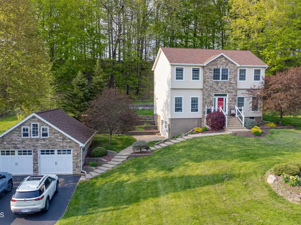 253 Lakeside Drive, Mayfield, NY 12117