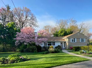 83 Bound Brook Rd, Newton, MA 02461