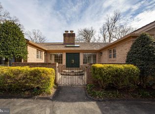 10105 Ormond Rd, Rockville, MD 20854