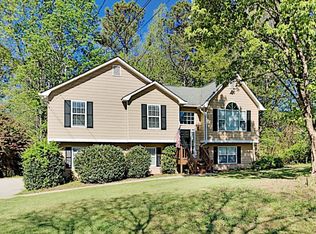 172 White Pines Dr, Dallas, GA 30157