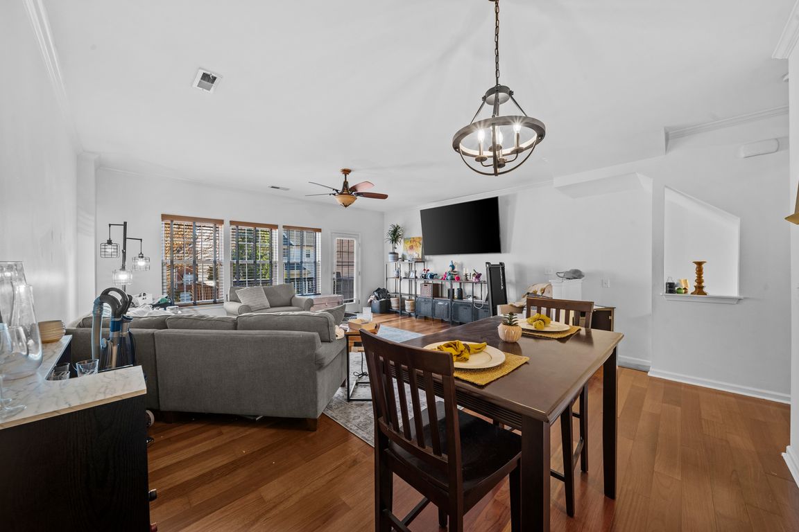 next background image