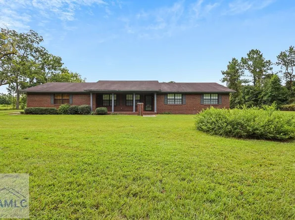 266 Chestnut Dr, Jesup, GA 31546