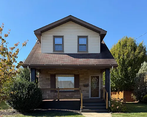 676 Elizabeth St Photo 1