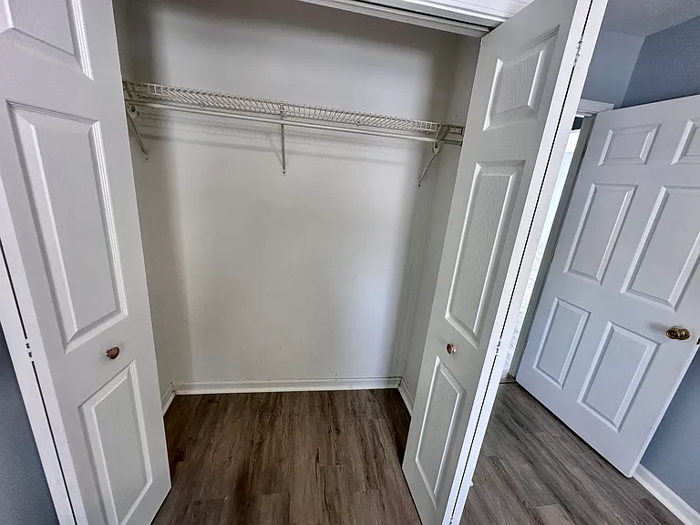 1751 Clara St — Photo 34
