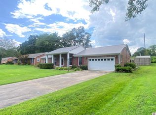 39 Gibbs Store Rd, Murray, KY 42071