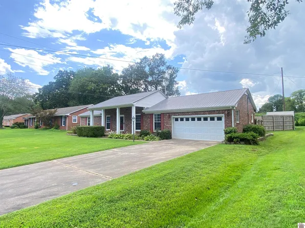 39 Gibbs Store Rd, Murray, KY 42071