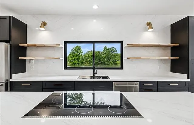 8 Park Island Dr — Photo 12