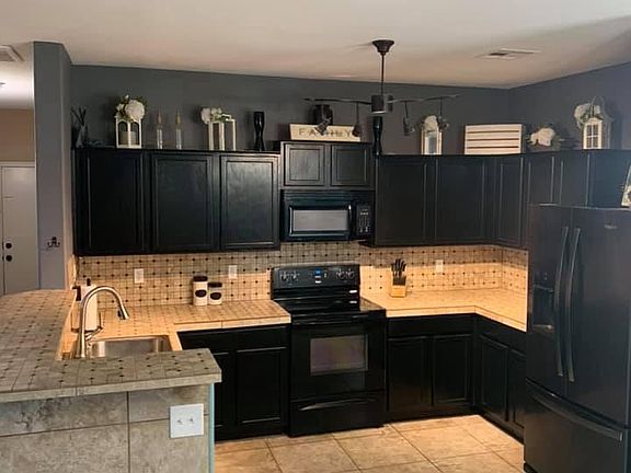 3rd image of 6140 E Valley View Dr