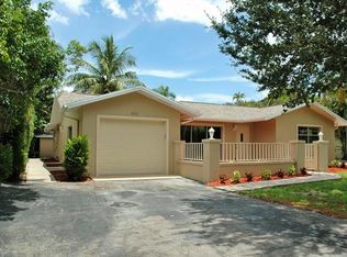 4919 Cortez Cir, Naples, FL 34112