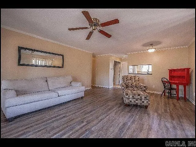 2 bed, 2.0 bath, 1068 sqft, $1,200 — Photo 3