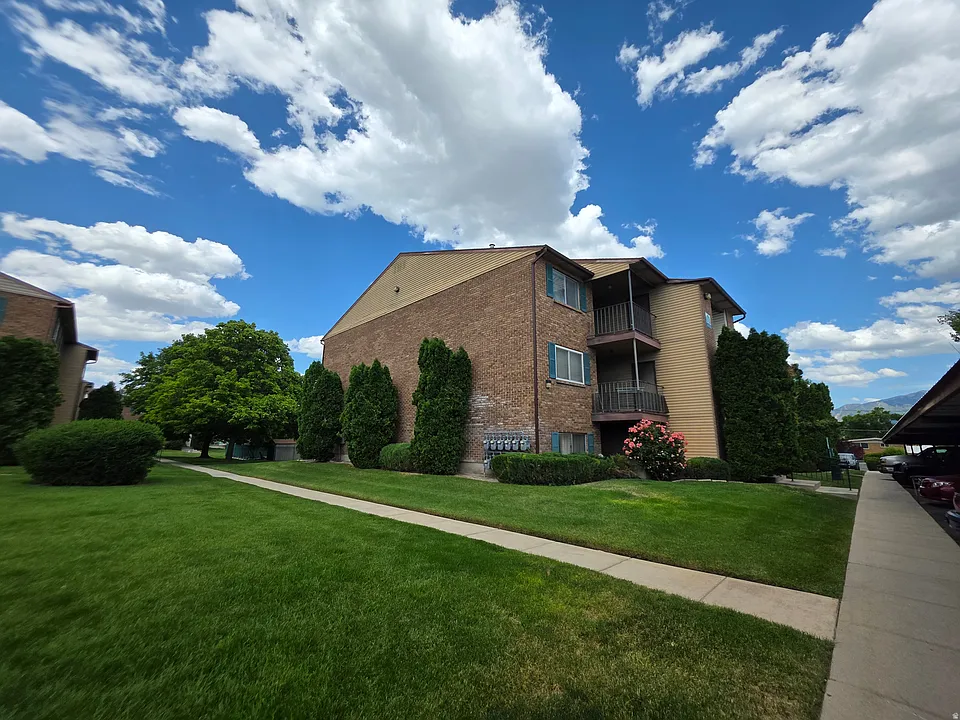 4150 S Oak Meadows Dr #30
