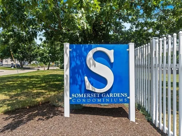 450 Somerset Ave Unit 4, Taunton, MA 02780