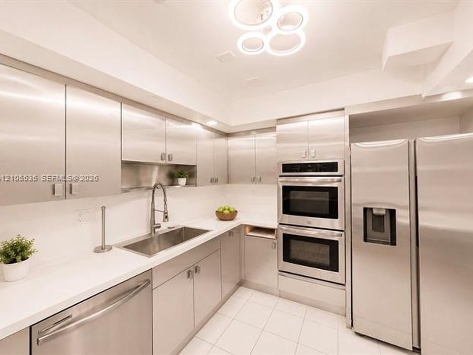 1st image of 406 Saint Andrews Rd #Townhouse 53
