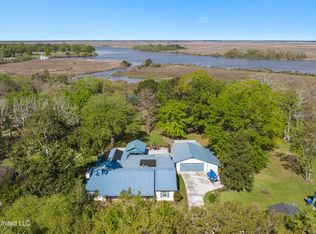 5313 Griffin St, Moss Point, MS 39563