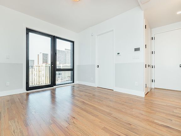 2nd image of 115 Stanwix St #5001