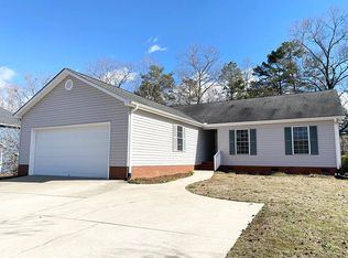 224 Bay Ridge Dr, Townville, SC 29689