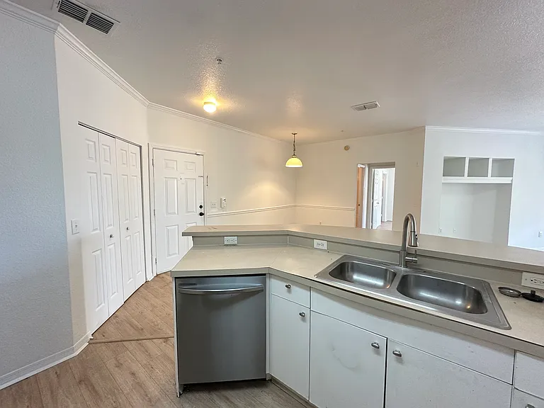 3561 Conroy Rd #228 — Photo 4