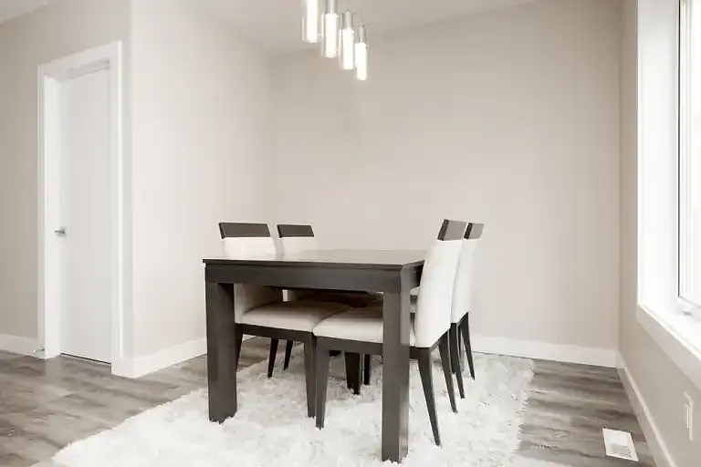 5717 Roblin Blvd #2 — Photo 5