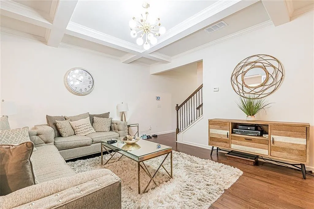 3 bed, 2.5 bath, 1879 sqft, $2,595 — Photo 4