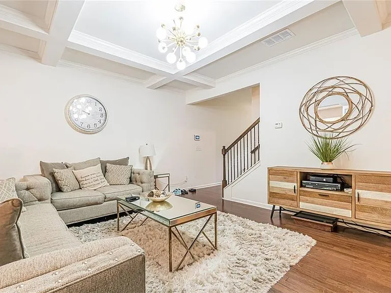 1506 River Oak Ln — Photo 4