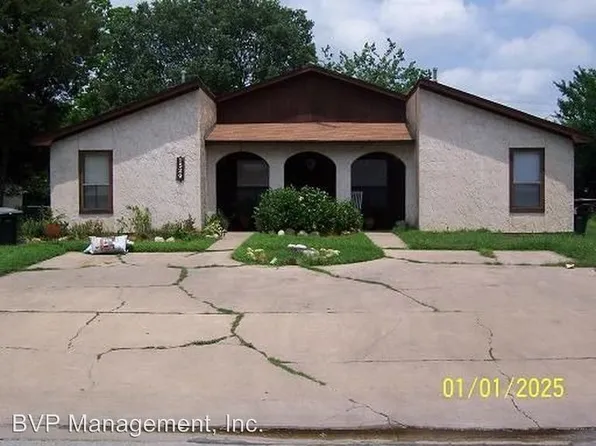 1529 Pine Ridge Dr APT B, College Station, TX 77840