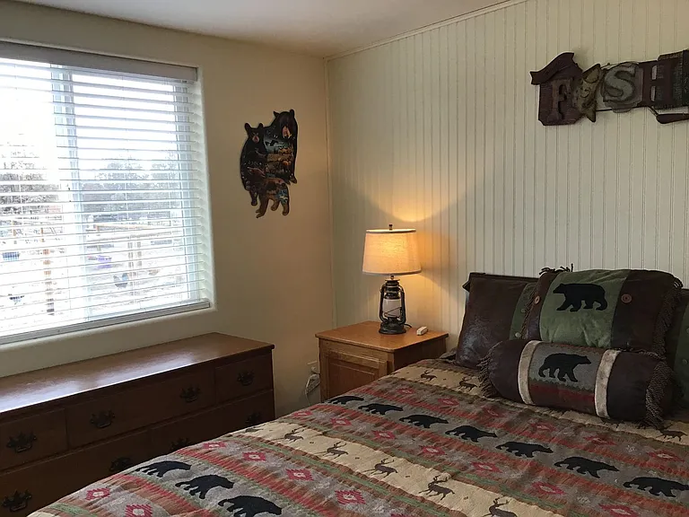 18550 Couch Market Rd — Photo 45