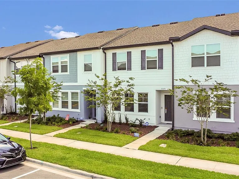 3335 Azolla St — Photo 2