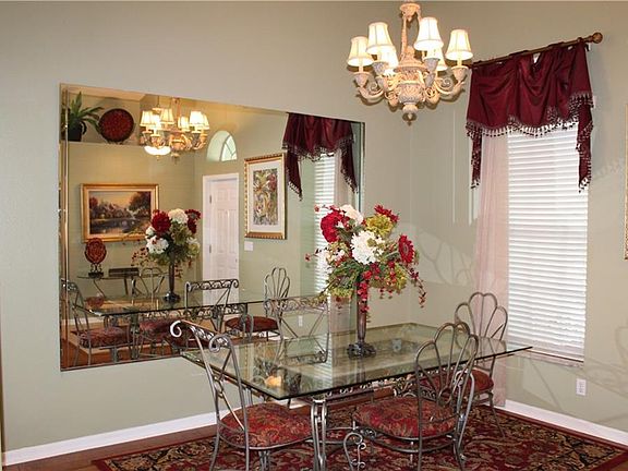 4th image of 22451 Laureldale Dr