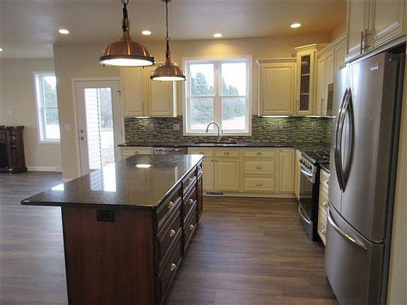 4th image of 3740 Kohler Dr