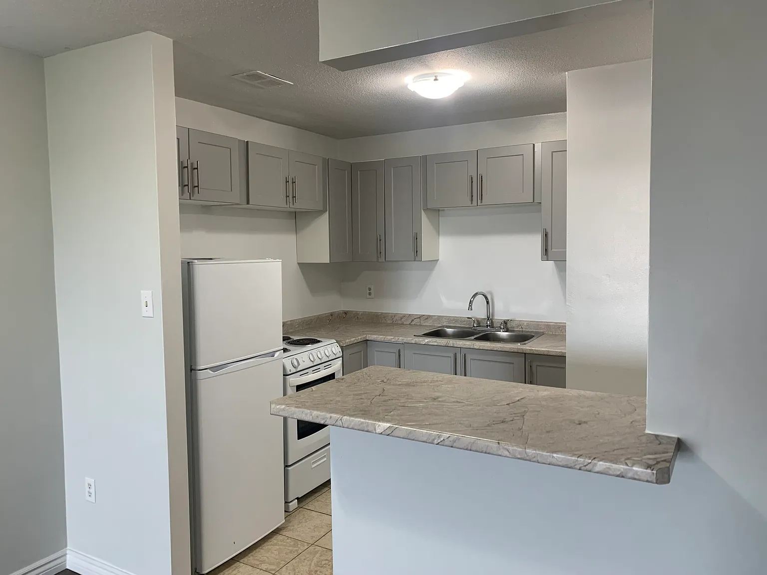 Point Of View Apartments — Photo 2