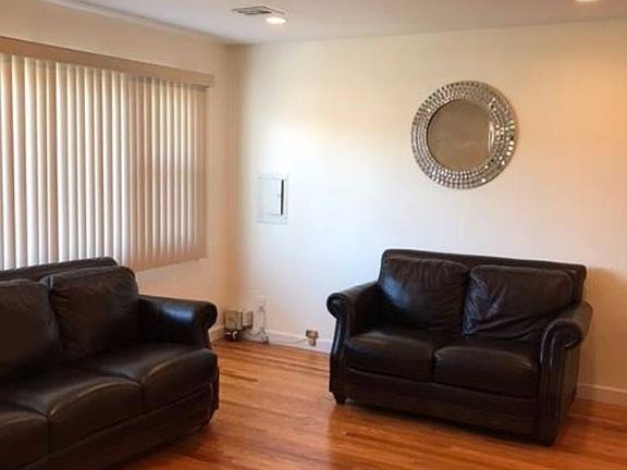 4th image of 244 Ardsley St