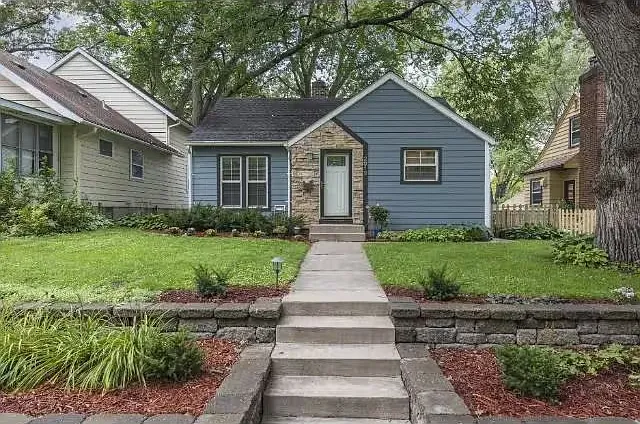 2 Bedroom Single Family Home — Photo 1