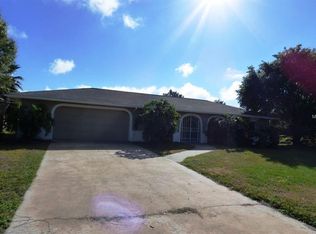 1835 W Leewynn Dr, Sarasota, FL 34240