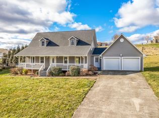 165 Stewart Hills Dr, Rogersville, TN 37857