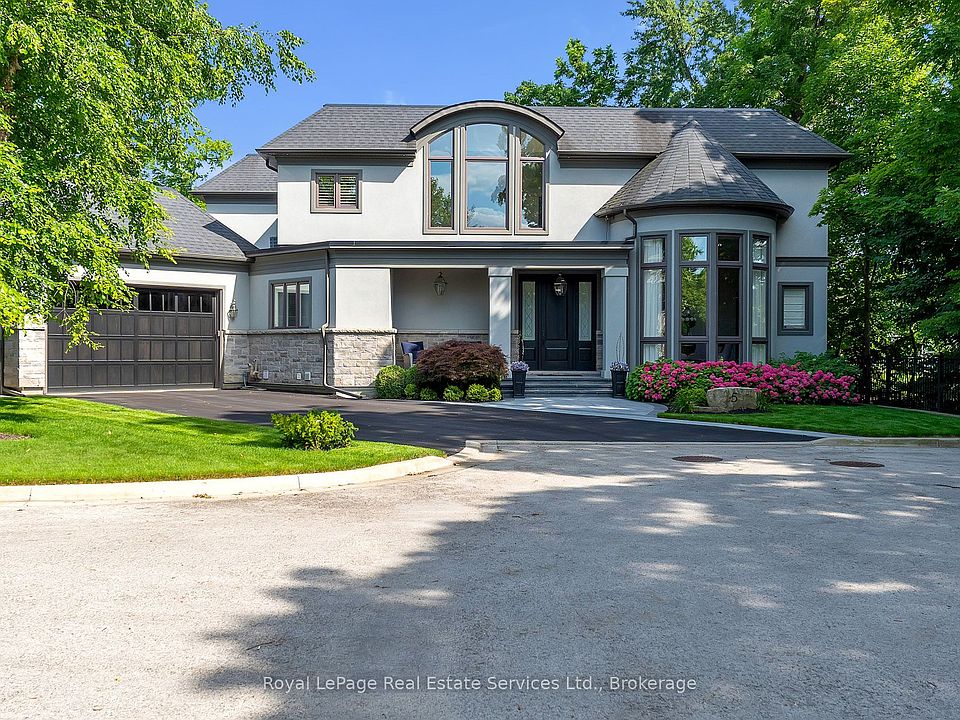 1st image of 456 Lakeshore Rd W