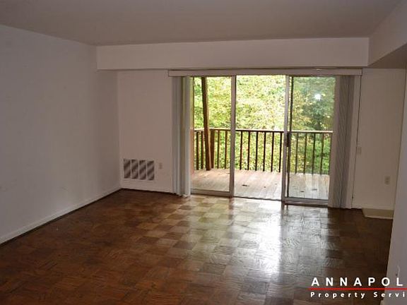 3rd image of 796 Fairview Ave APT D