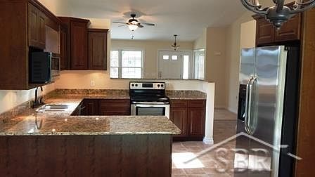 5th image of 3005 Mackinaw Meadows Dr