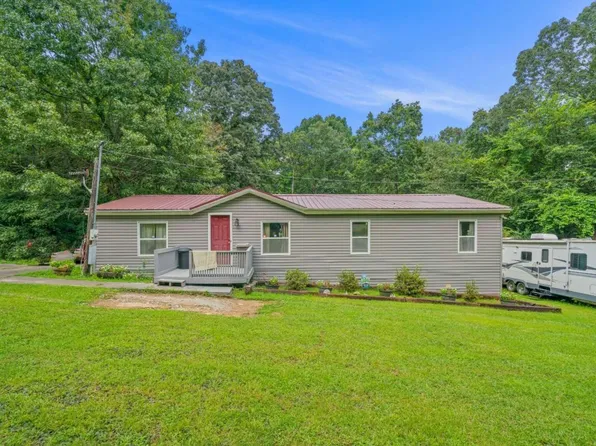 38 Natalie Dr SE, Cartersville, GA 30121