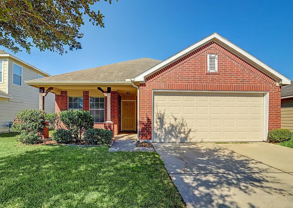 1st image of 8923 Blue Cedar Ln