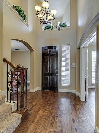 5th image of 1613 Wood Creek Ln
