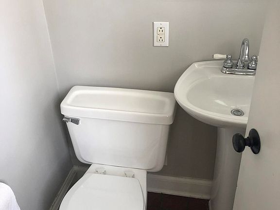 5th image of 2222 Wilson Ct