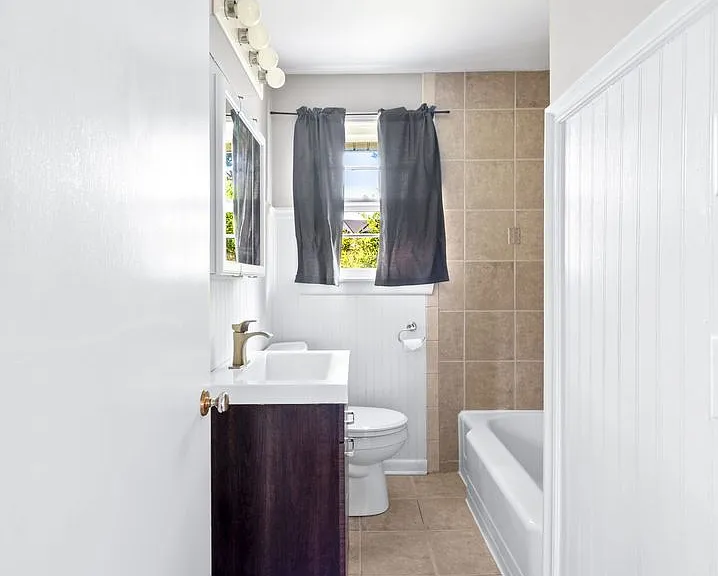 4809 Lynn Dr — Photo 29