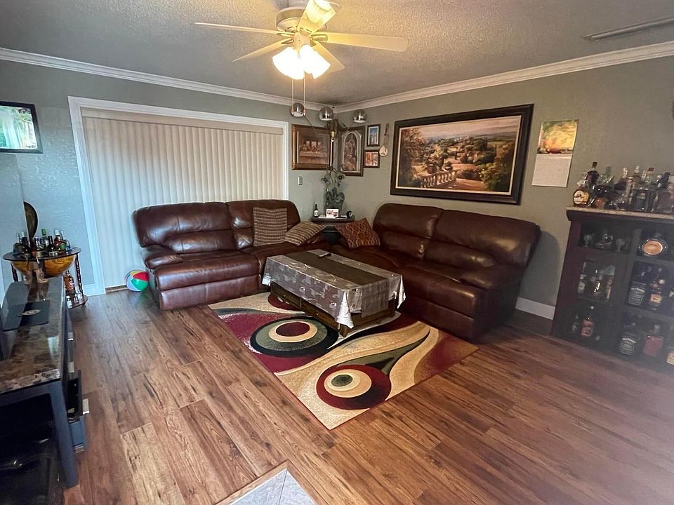 1st image of 1025 82nd Ter N APT D