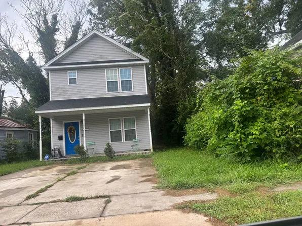 431 Wilson St, Suffolk, VA 23434