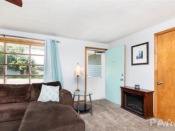 3rd image of 2606 N Wilson Dr