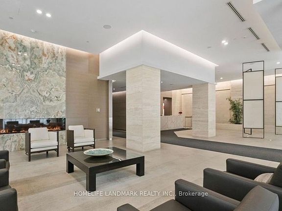 3rd image of 70 Roehampton Ave #1814