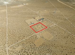 1 Chuckawalla Rd, Lucerne Valley, CA 92356