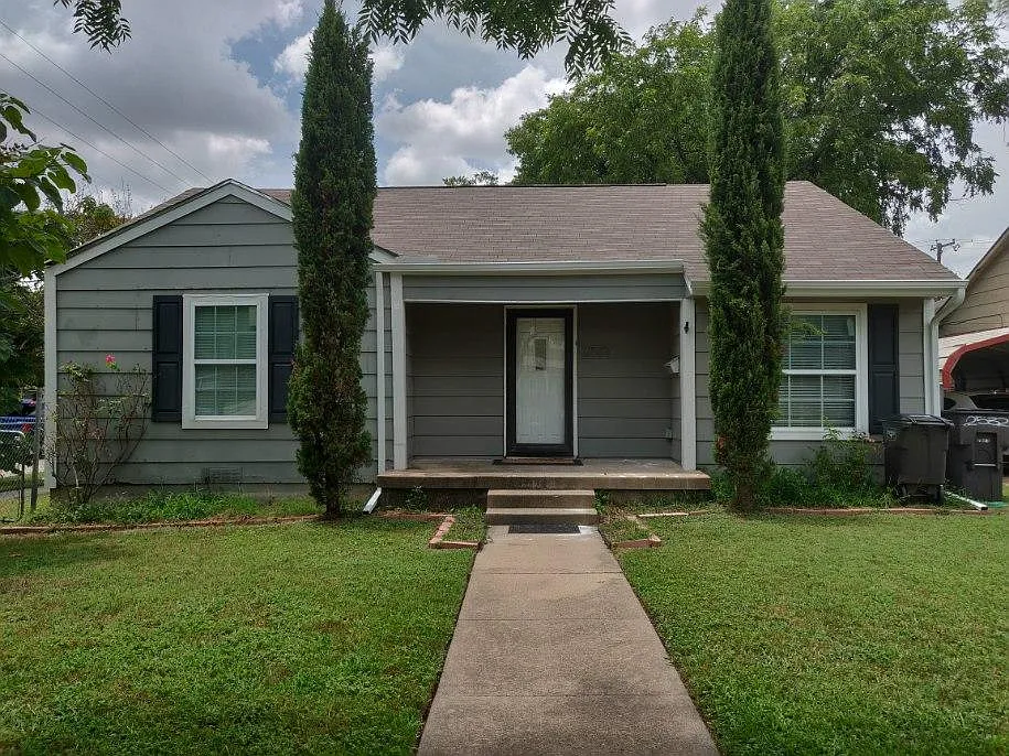 3 bed, 1416 sqft, $2,100 — Photo 1
