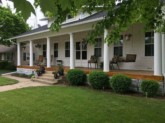 4th image of 213 Genoa St