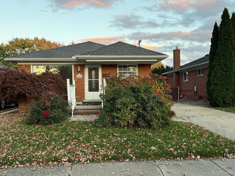 1st image of 4201 McKinley St